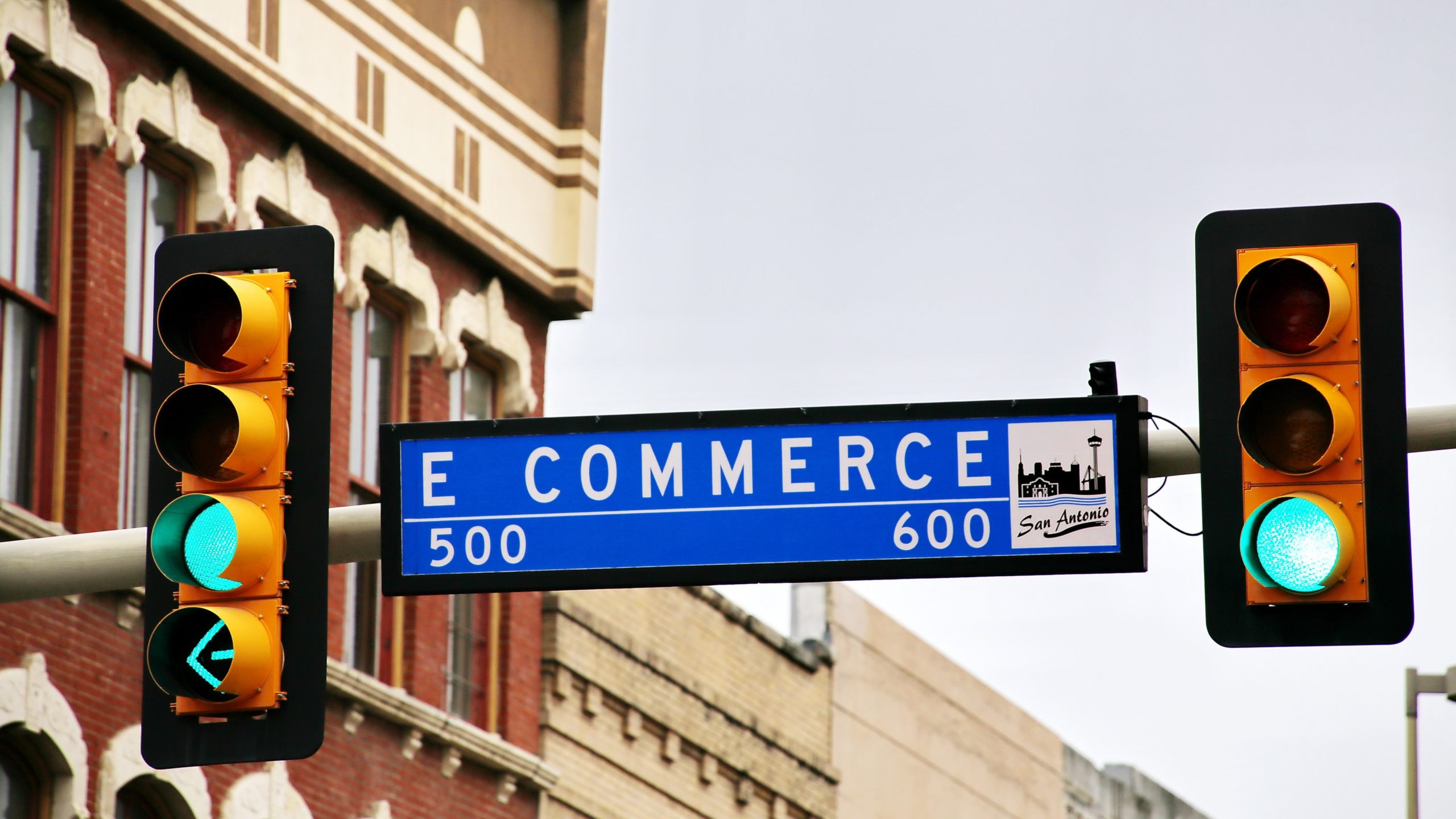 Ecommerce written on street sign