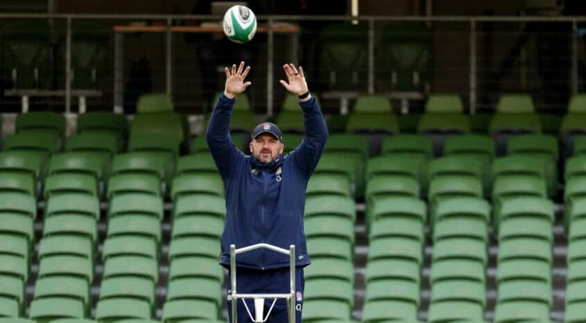 England Rugby practising line-outs with a Henchman tripod ladder _ (1)